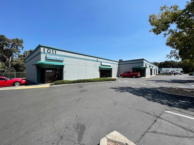 1011-1021 Mason St, Vacaville, CA for lease - Building Photo - Image 2 of 19