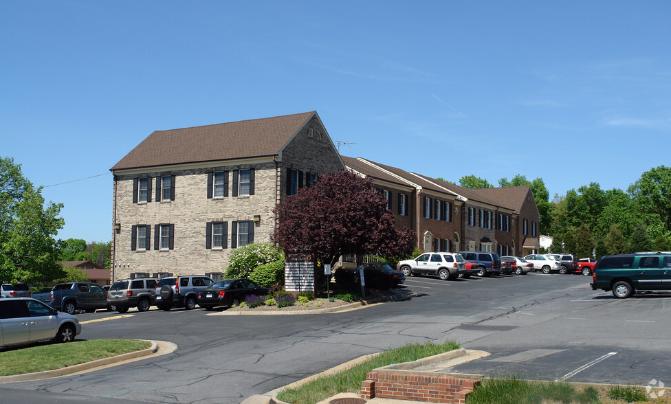 8700-9741 Plantation Ln, Manassas, VA for sale - Primary Photo - Image 1 of 10