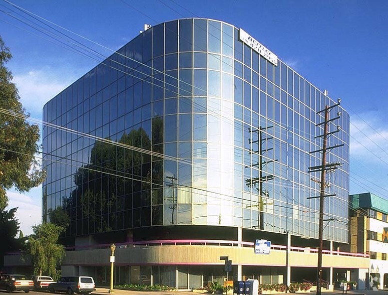 500 S Sepulveda Blvd, Los Angeles, CA for lease - Building Photo - Image 1 of 2