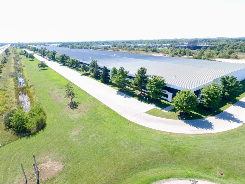 1269 E Mount Garfield Rd, Norton Shores, MI for sale - Building Photo - Image 1 of 1