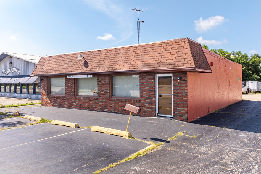 15936 S Lincoln Hwy, Plainfield, IL for lease - Primary Photo - Image 1 of 4