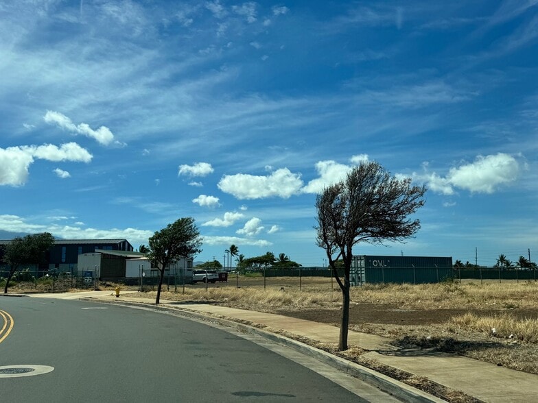 118 Lauo Loop, Kahului, HI for sale - Building Photo - Image 3 of 5