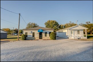 More details for 607 E Lyons St, Marissa, IL - Specialty for Sale