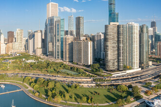 400 E Randolph St, Chicago, IL - aerial  map view