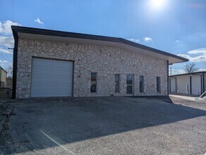 1511 Brandi Ln, Round Rock, TX for lease Building Photo- Image 1 of 26