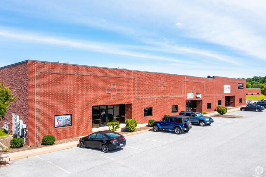 15 Hagerty Blvd, West Chester, PA for lease - Building Photo - Image 2 of 6