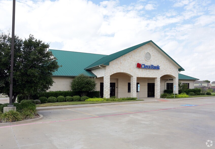 958 S Highway 377, Aubrey, TX for sale - Building Photo - Image 1 of 1