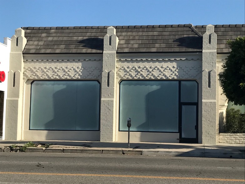 8151-8155 Beverly Blvd, Los Angeles, CA for lease - Building Photo - Image 2 of 5