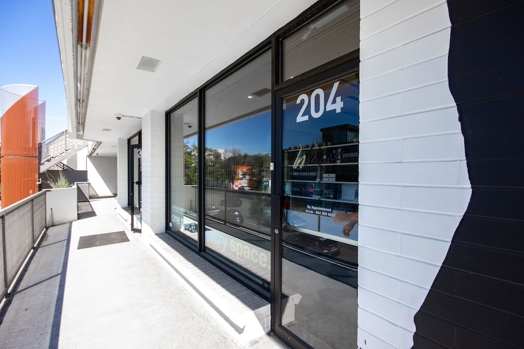 877 Hastings St, Vancouver, BC for lease Building Photo- Image 1 of 4