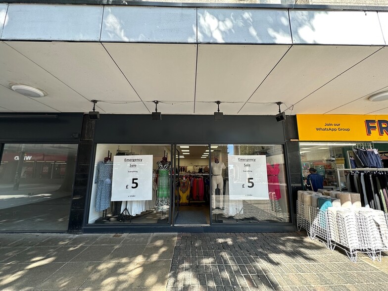 94 New St, Huddersfield for sale - Primary Photo - Image 1 of 2