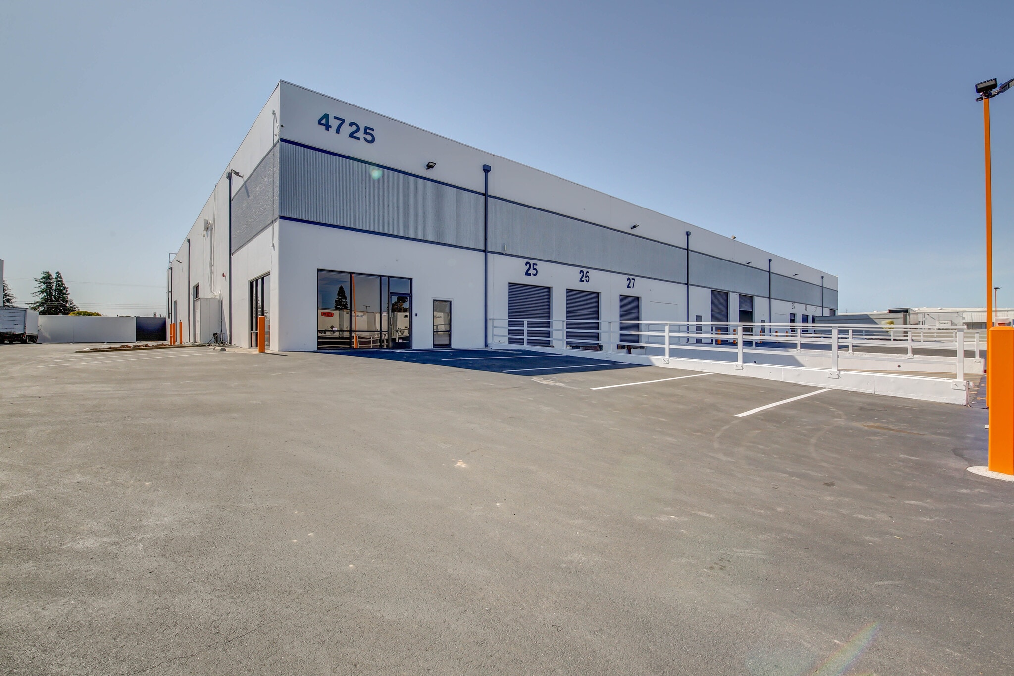 4725 Kelton Way, Sacramento, CA for lease Building Photo- Image 1 of 8