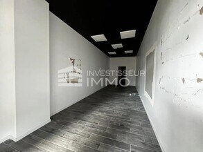 Office in Longperrier for lease Building Photo- Image 2 of 11