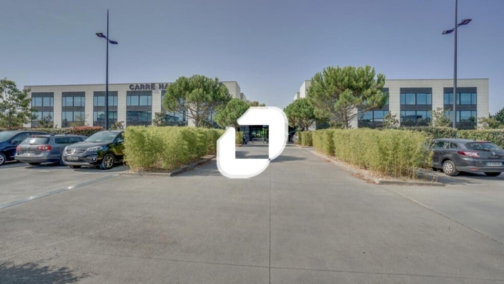 Office in Lieusaint for lease - Building Photo - Image 1 of 14