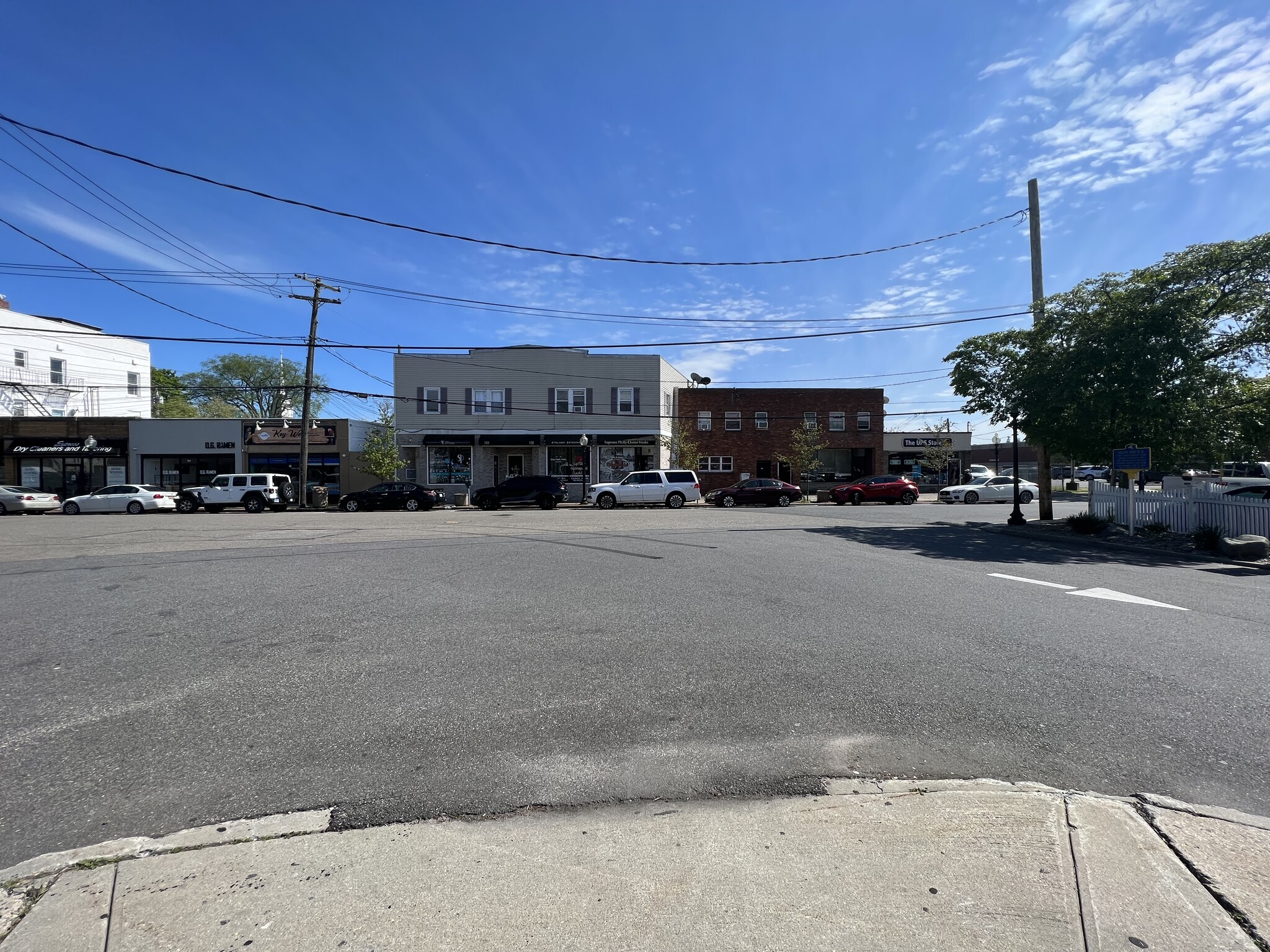 20 Railroad Ave, Babylon, NY 11702 - Retail for Lease | LoopNet