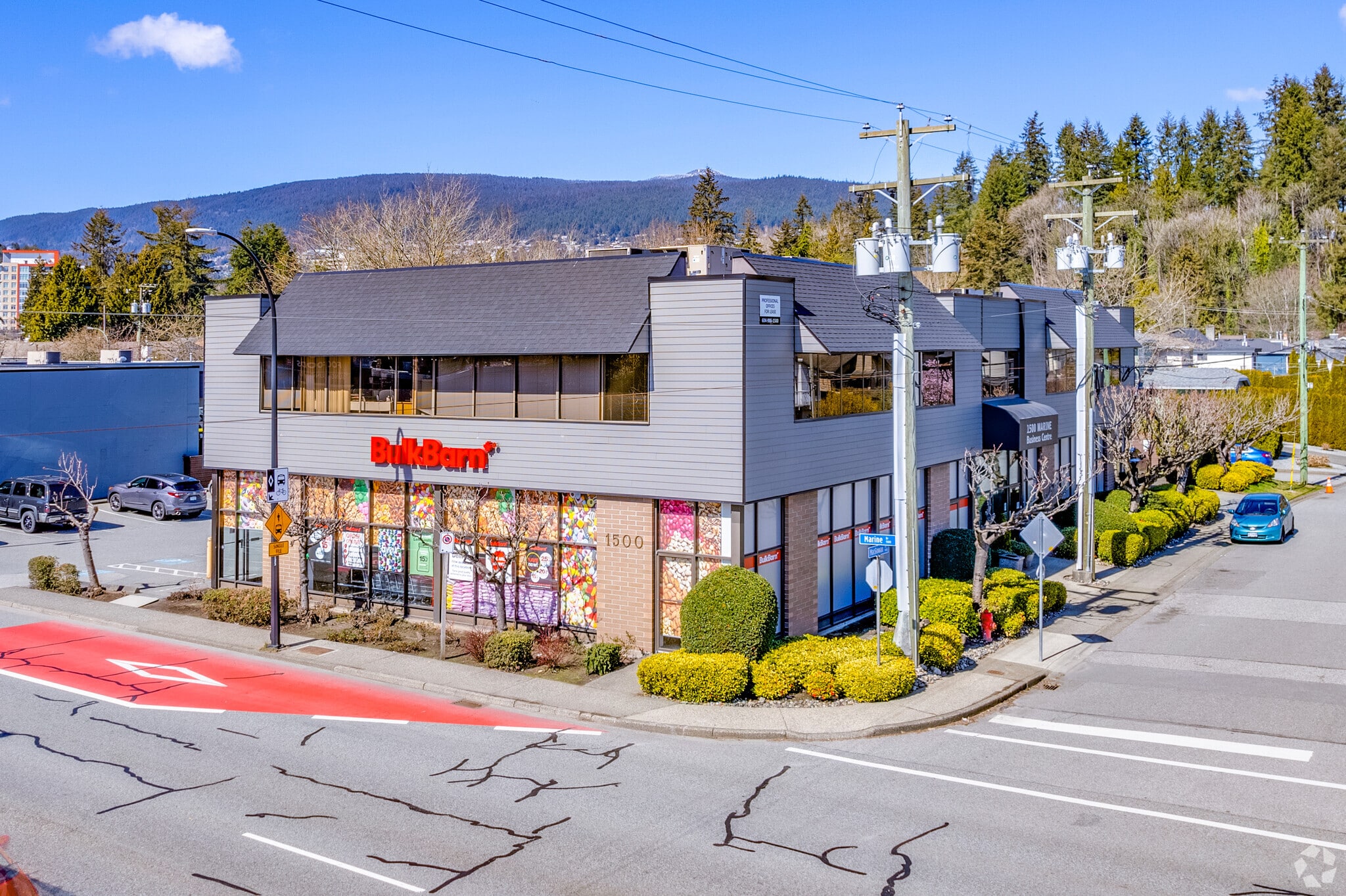1500 Marine Dr, North Vancouver, BC for lease Primary Photo- Image 1 of 14