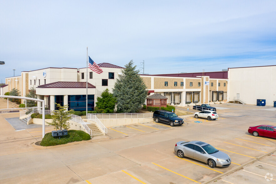 311 NW 122nd St, Oklahoma City, OK for sale - Primary Photo - Image 1 of 1