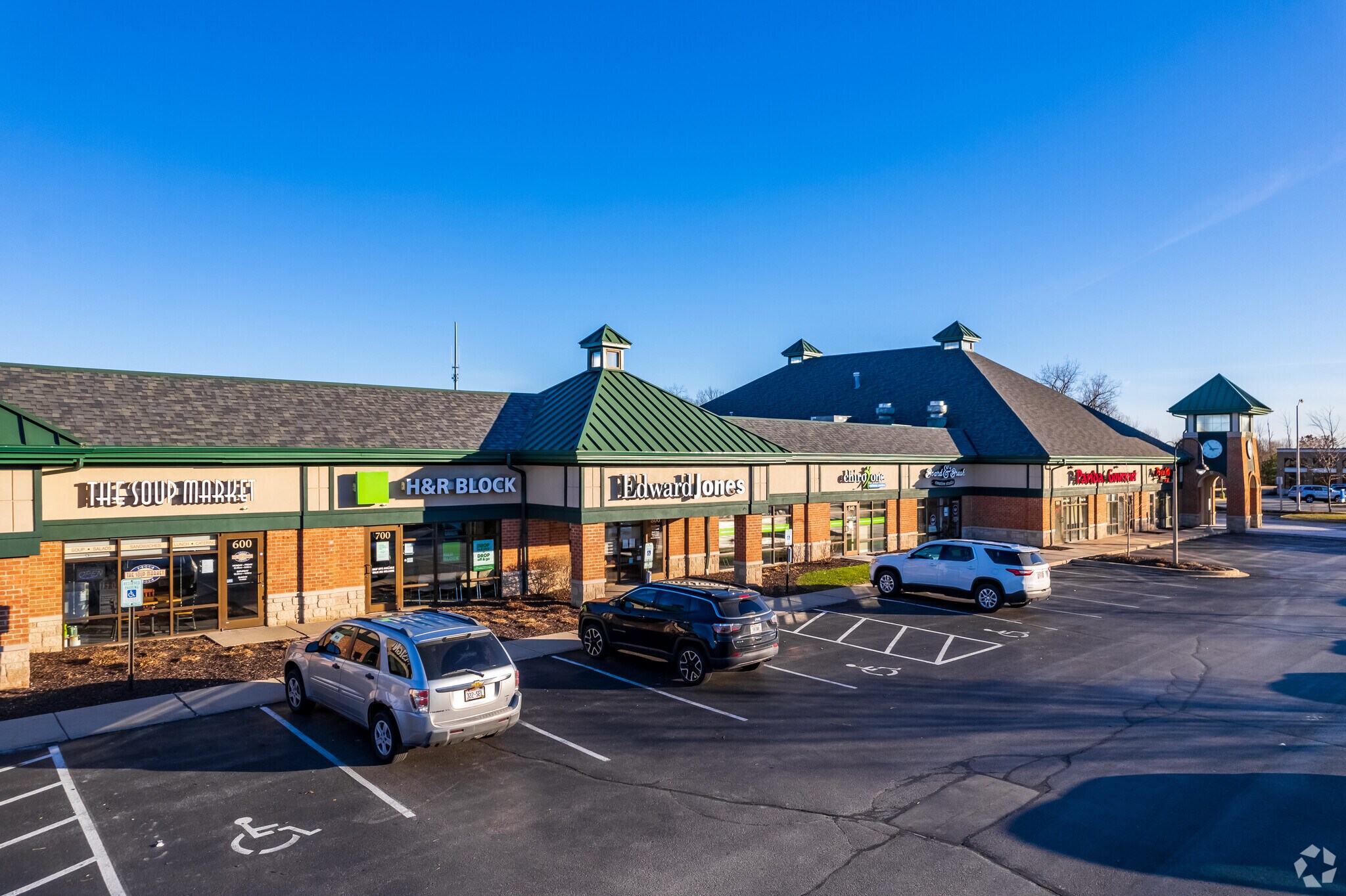 8880 S Howell Ave, Oak Creek, WI 53154 Centennial Center