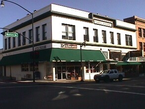 18-24 Western Ave, Petaluma, CA for lease Building Photo- Image 1 of 1