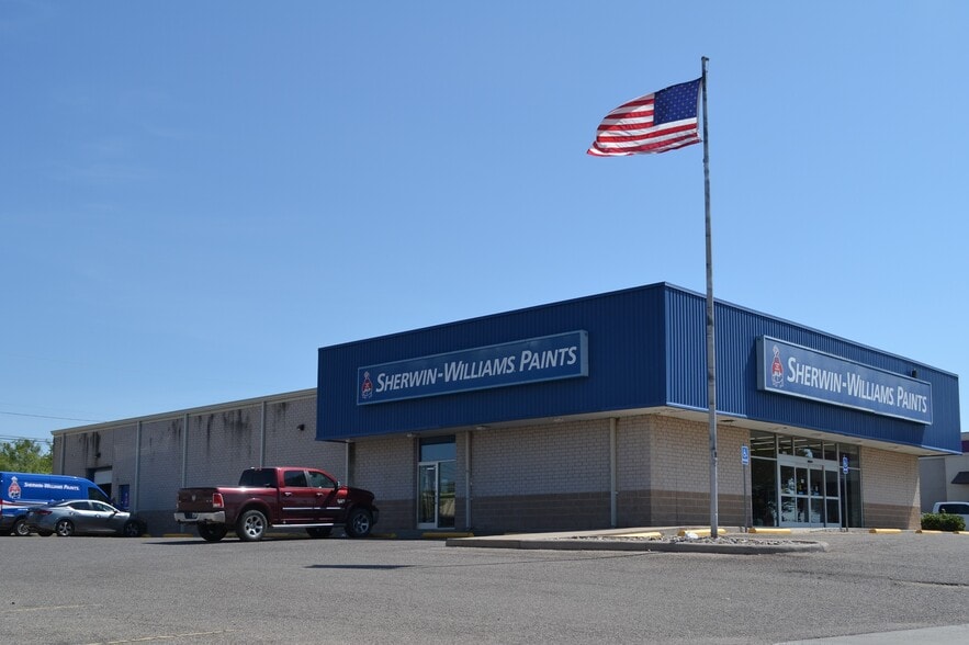 2167 E Garrison St, Eagle Pass, TX for sale - Primary Photo - Image 1 of 4