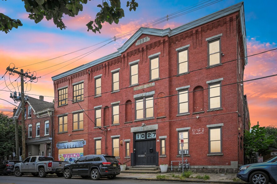 1027 S Clinton Ave, Trenton, NJ for sale - Building Photo - Image 1 of 57