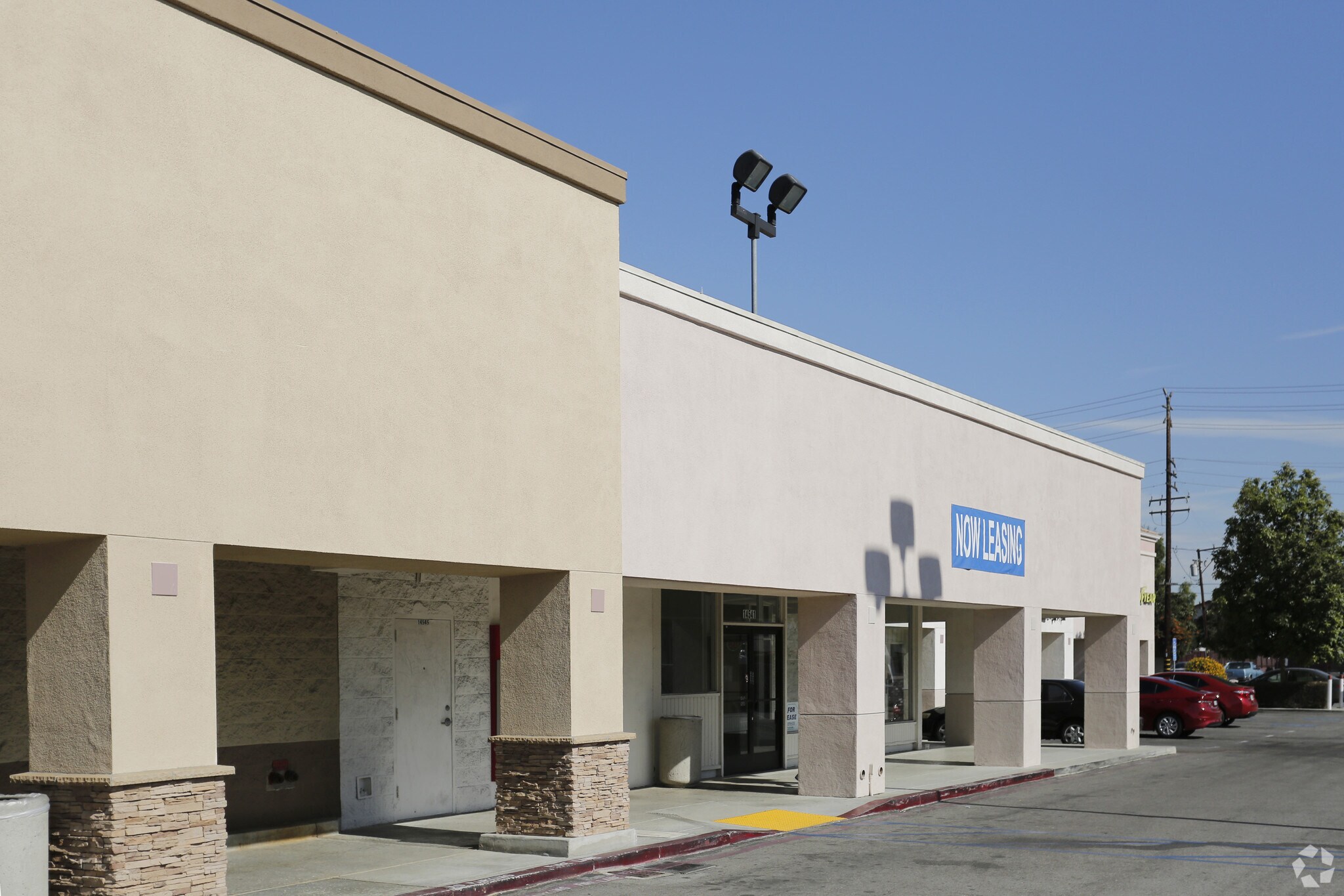 1451114591 Red Hill Ave, Tustin, CA 92780 Redhill Village