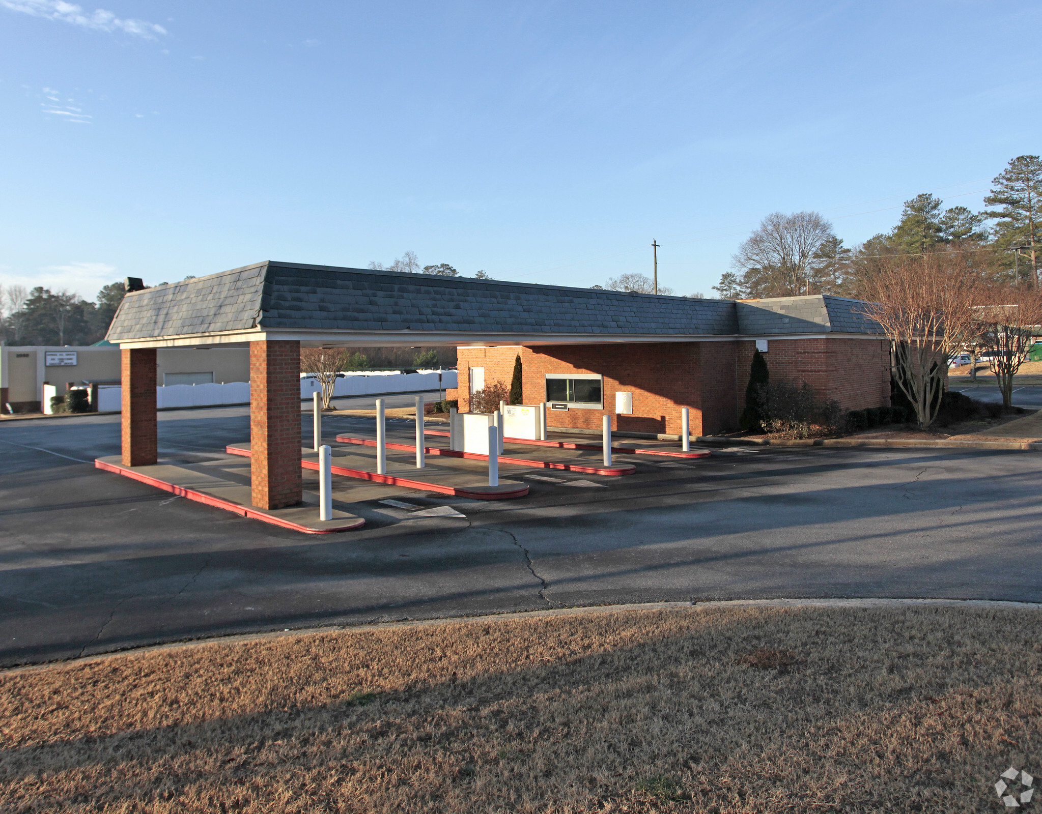 2040 Lower Roswell Rd, Marietta, GA for sale Primary Photo- Image 1 of 1
