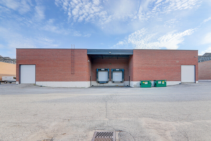 34 Riviera Dr, Markham, ON for lease - Building Photo - Image 2 of 4