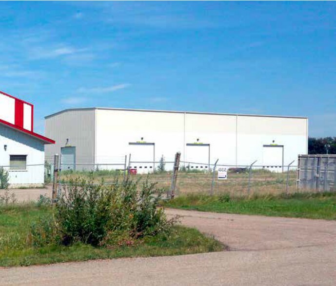 4428 50 Ave, Calmar, AB T0C 0V0