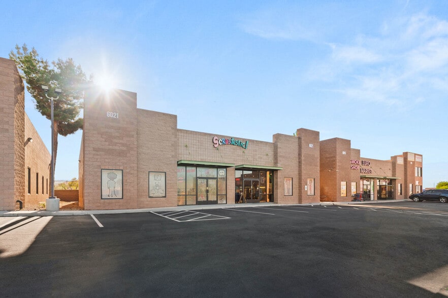 6021 S Rainbow Blvd, Las Vegas, NV for sale - Building Photo - Image 2 of 67