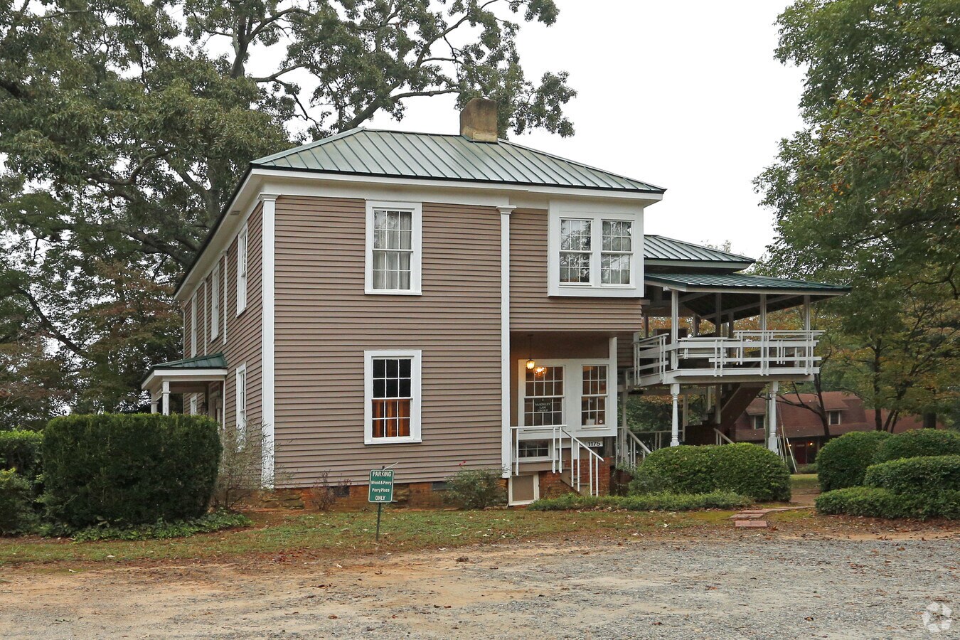 1175 Canton St, Roswell, GA 30075