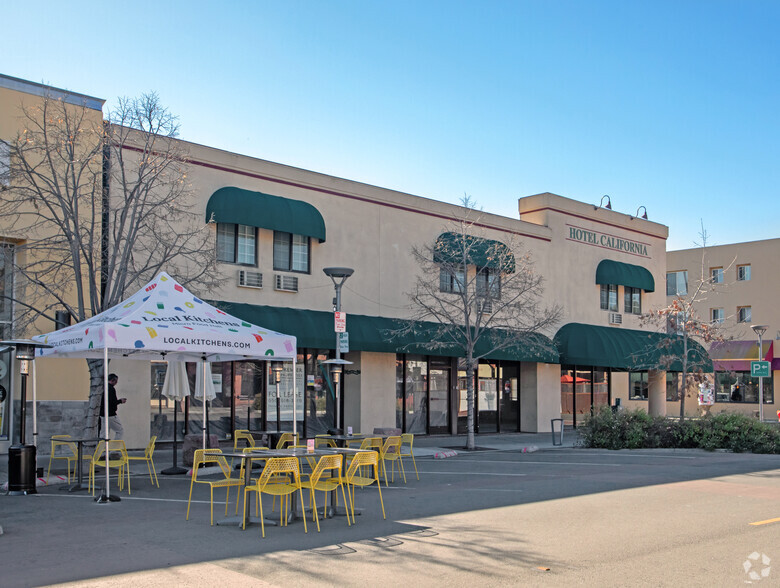 381-395 California Ave, Palo Alto, CA for lease - Building Photo - Image 2 of 5