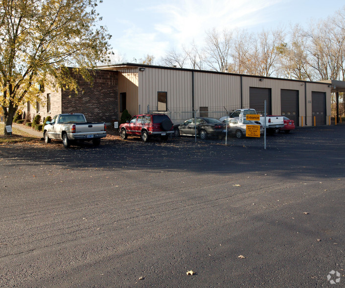 5475 Clay Ave SW, Grand Rapids, MI for sale - Primary Photo - Image 1 of 1