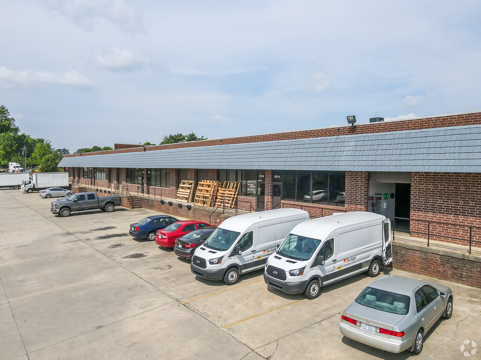 801 Atando Ave, Charlotte, NC for sale Primary Photo- Image 1 of 1