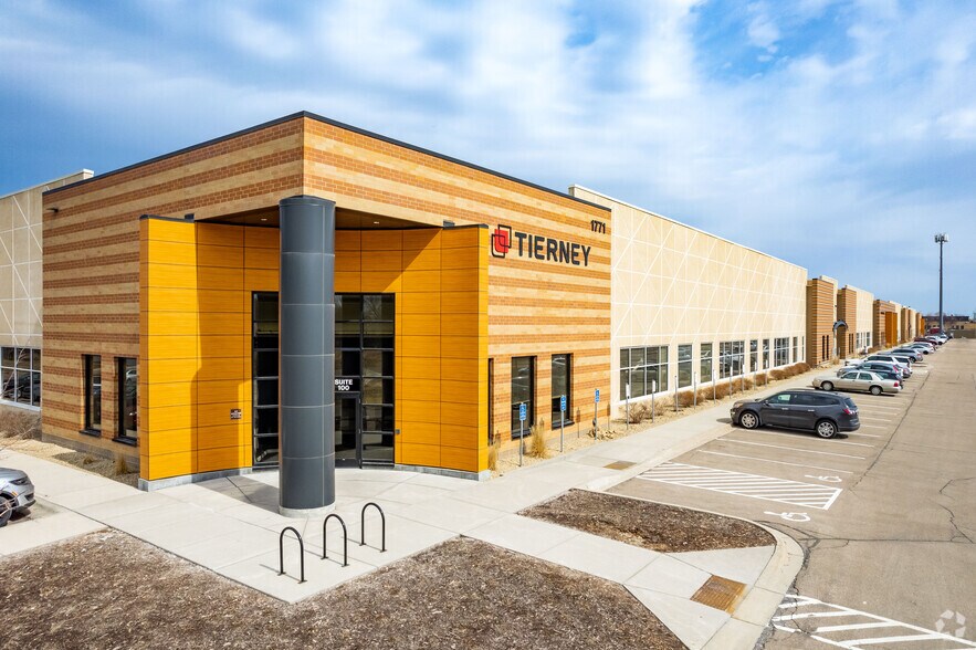1771 Energy Park Dr, Saint Paul, MN for lease - Building Photo - Image 1 of 10