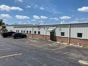 1013 Tamarac Dr, Carpentersville IL - Warehouse