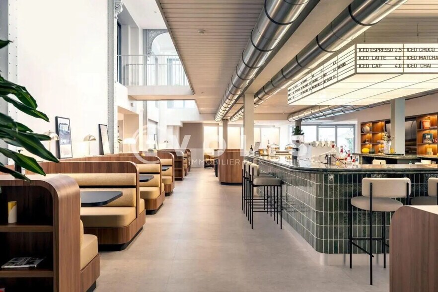 Office in Levallois-Perret for lease - Interior Photo - Image 1 of 5