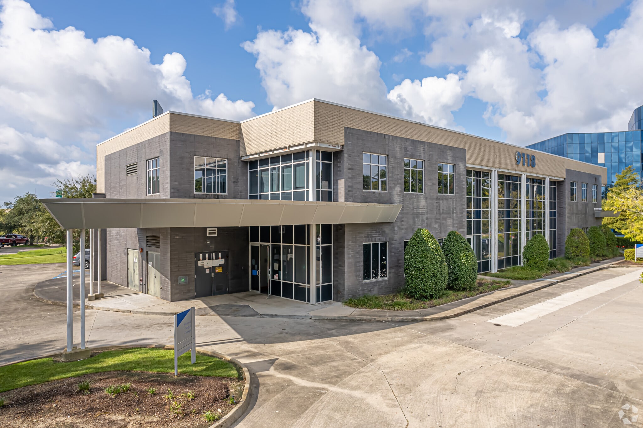 9118 Bluebonnet Centre Blvd, Baton Rouge, LA for lease Building Photo- Image 1 of 6