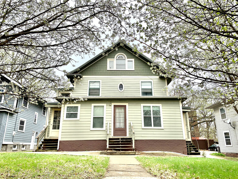 1144 36th St, Des Moines, IA for sale - Primary Photo - Image 1 of 1