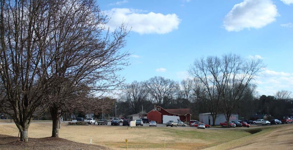 1521 Sparkman St NW, Hartselle, AL 35640