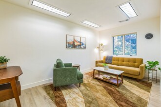 120 Santa Margarita Ave, Menlo Park, CA for lease Interior Photo- Image 1 of 9