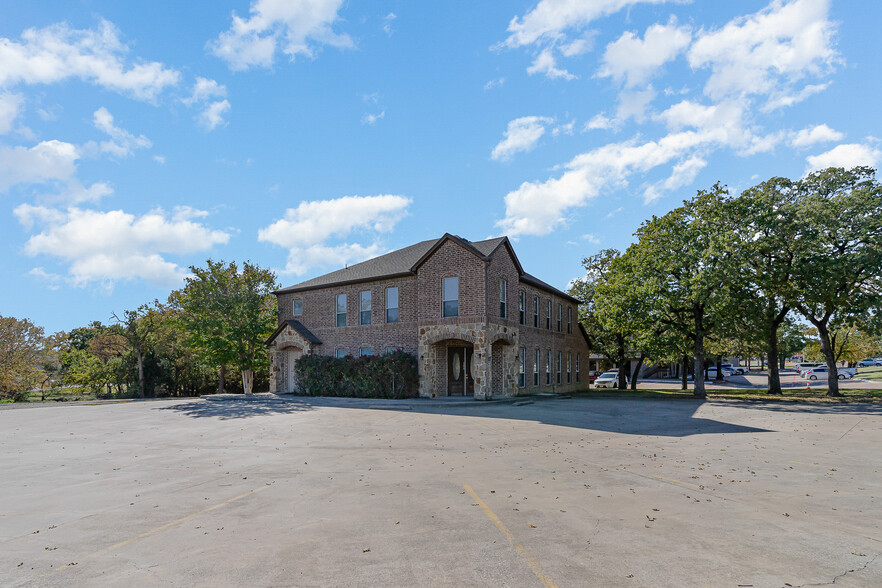 4304 Tate Springs Rd, Arlington, TX for sale - Primary Photo - Image 1 of 9