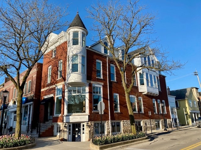 2-6 W 1st St, Hinsdale, IL for sale - Primary Photo - Image 1 of 4