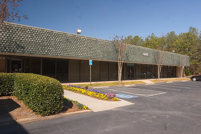 6855 Jimmy Carter Blvd, Norcross, GA for sale - Building Photo - Image 3 of 3