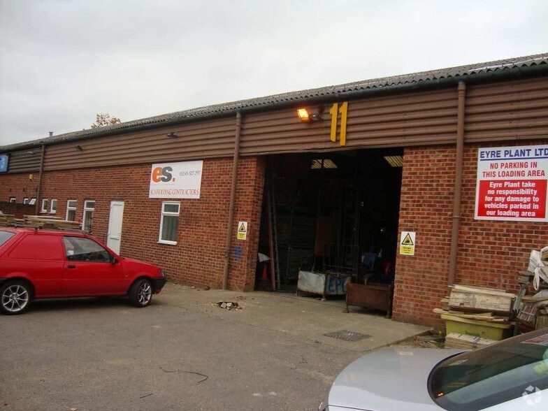 Redhills Rd, Chelmsford, CM3 5UL