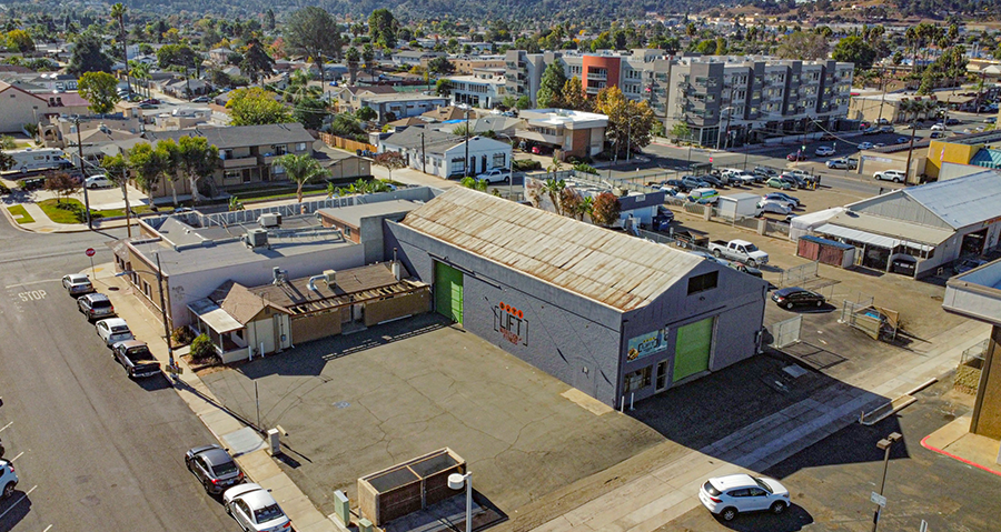 132-144 S Orange Ave, El Cajon, CA for lease - Building Photo - Image 3 of 6