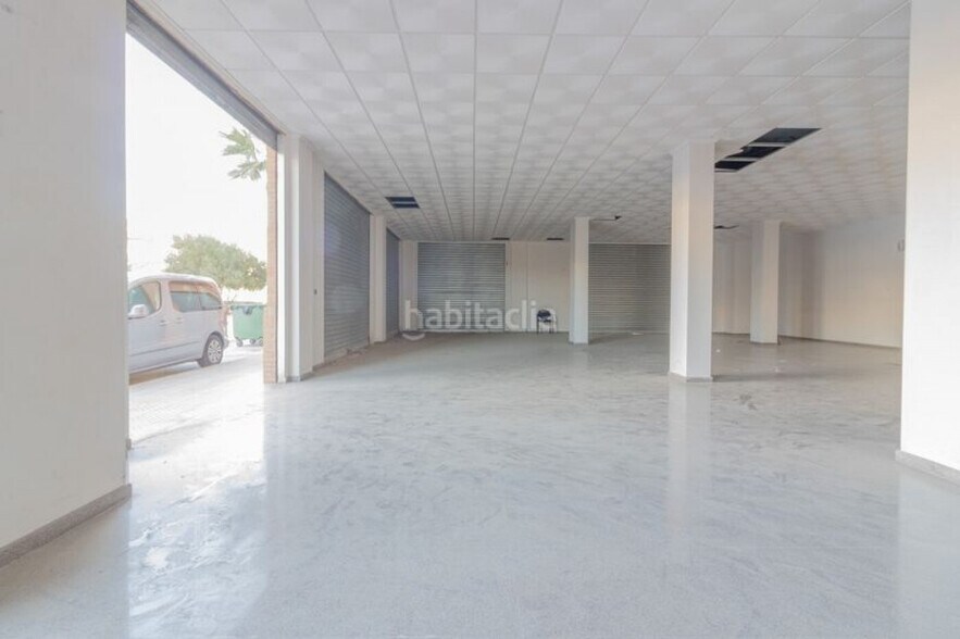 Retail in València for sale - Building Photo - Image 1 of 16