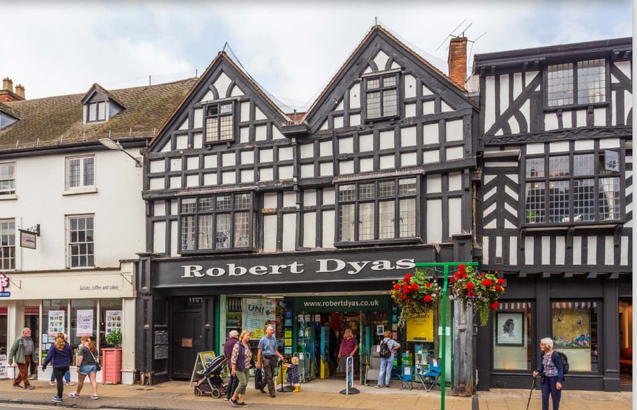 29 High St, Stratford Upon Avon for sale - Building Photo - Image 3 of 11