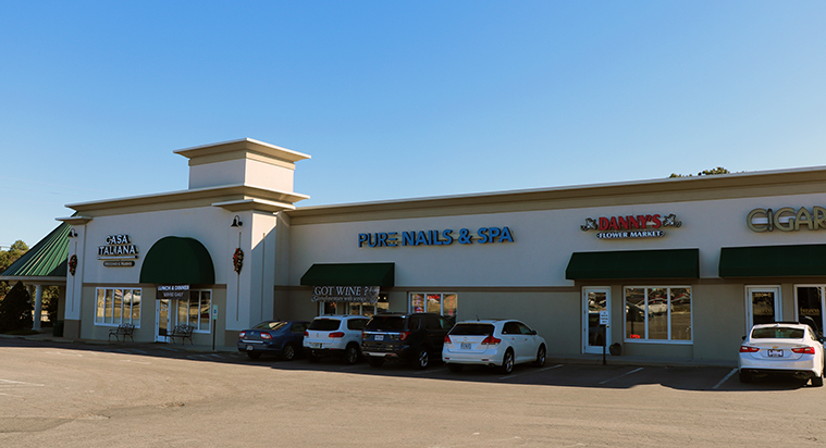 8801g-8801n Three Chopt Rd, Richmond, VA for lease - Building Photo - Image 1 of 7