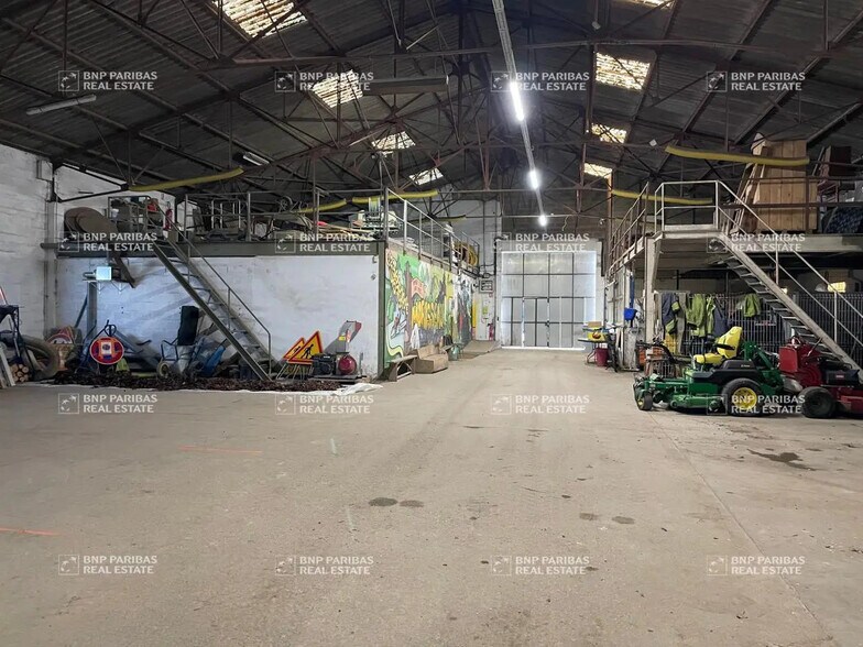 Flex in Saint-Herblain for lease - Interior Photo - Image 3 of 8