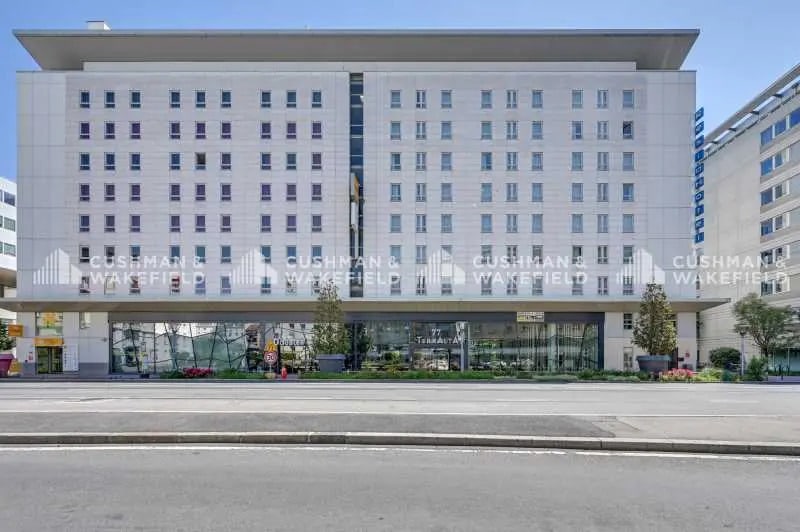 77 Boulevard Marius Vivier-Merle, Lyon for lease - Building Photo - Image 2 of 21